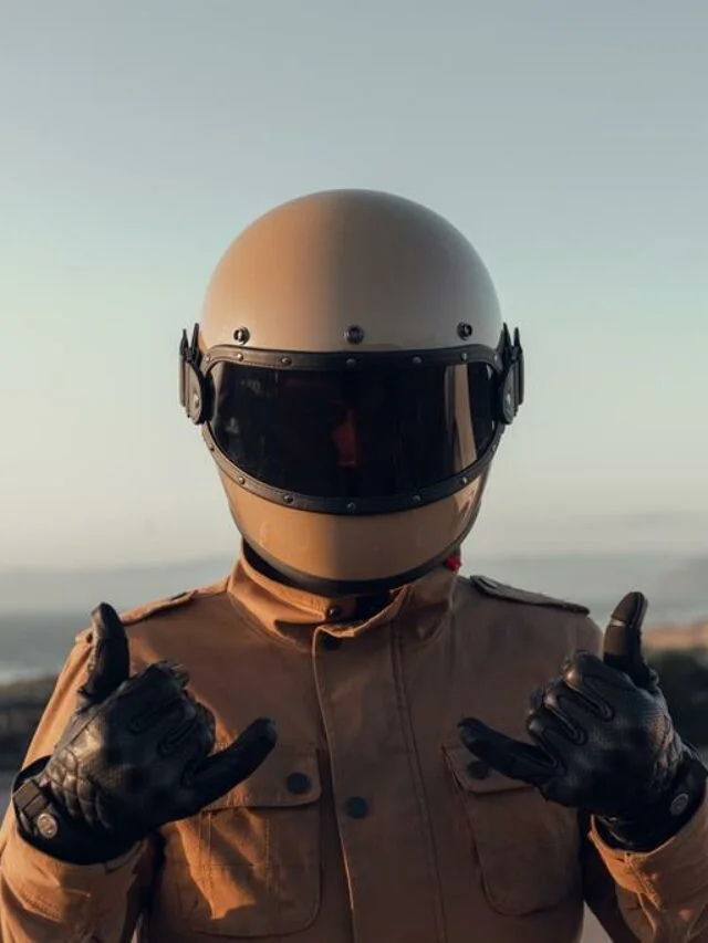 Como limpar o capacete corretamente